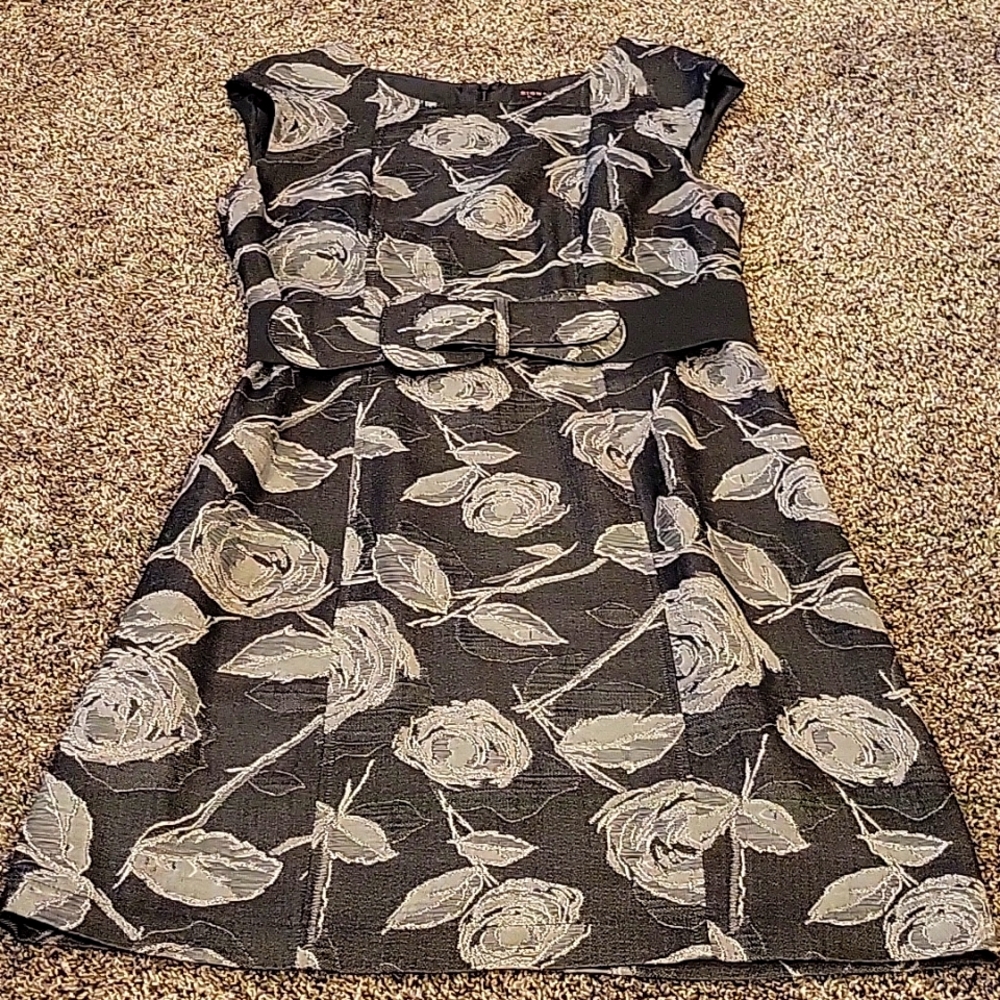 Black Robbie Bee dress